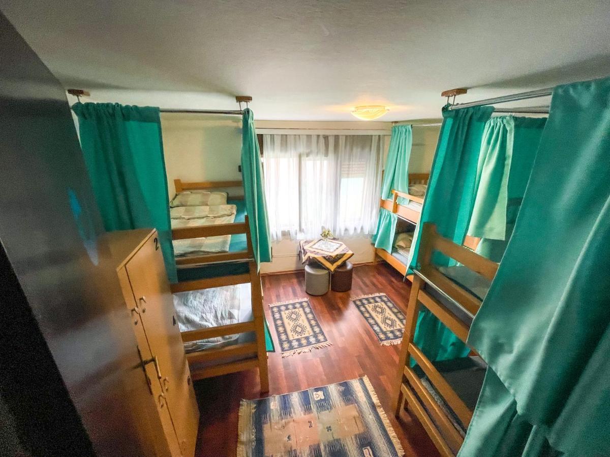 Hi Skopje Hostel Luaran gambar