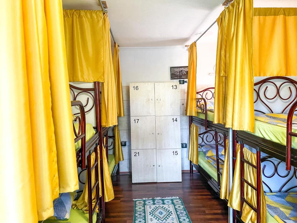 Hi Skopje Hostel Luaran gambar