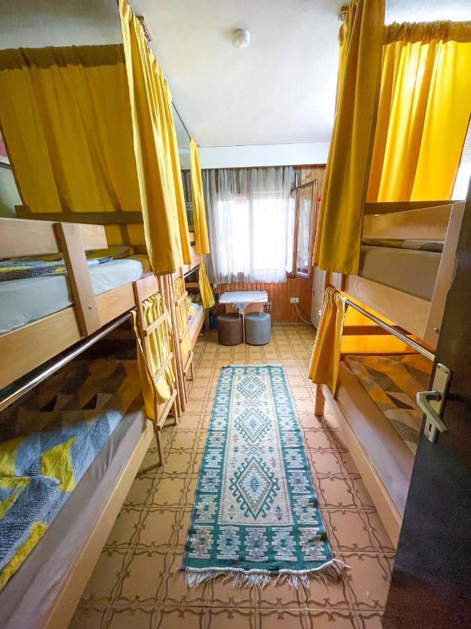 Hi Skopje Hostel Luaran gambar
